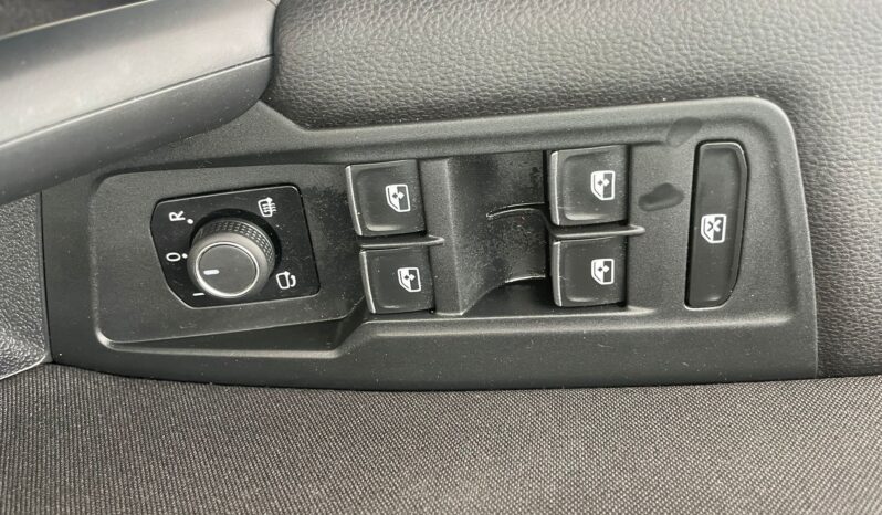 VOLKSWAGEN TIGUAN full
