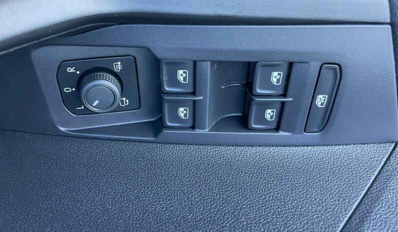 VOLKSWAGEN T-CROSS full