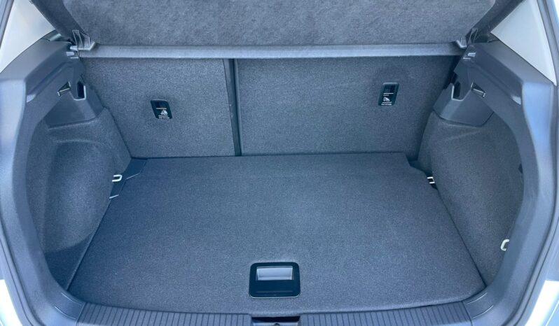 VOLKSWAGEN T-CROSS full