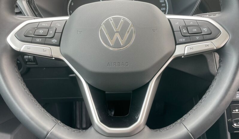 VOLKSWAGEN T-CROSS full