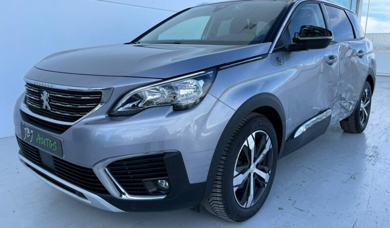 PEUGEOT 5008 full