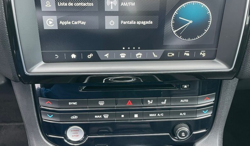JAGUAR F-PACE full