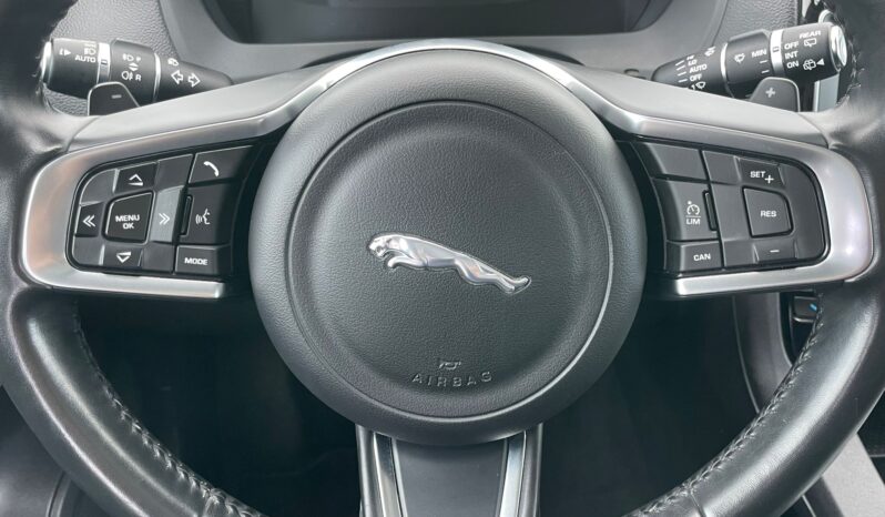 JAGUAR F-PACE full