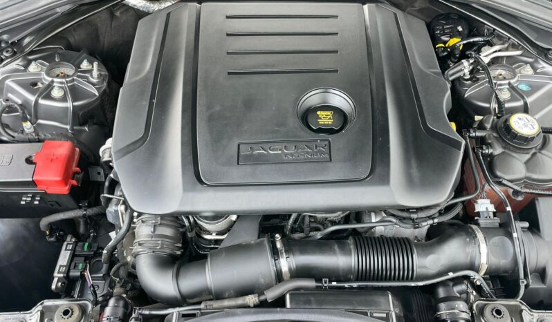 JAGUAR F-PACE full