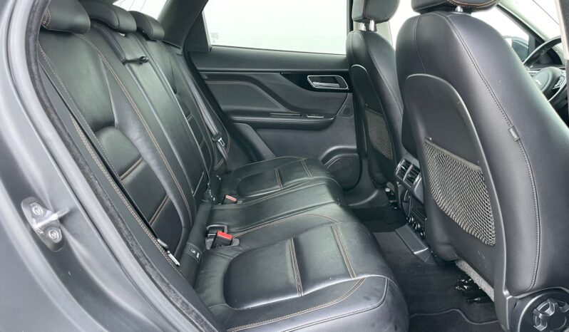 JAGUAR F-PACE full