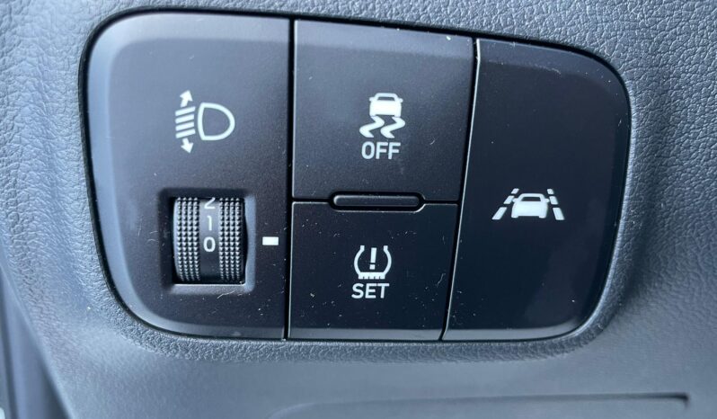 HYUNDAI I10 full