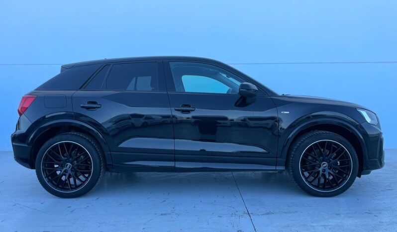 AUDI Q2 full