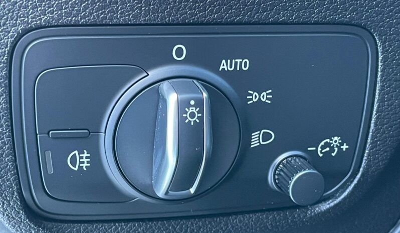 AUDI Q2 full