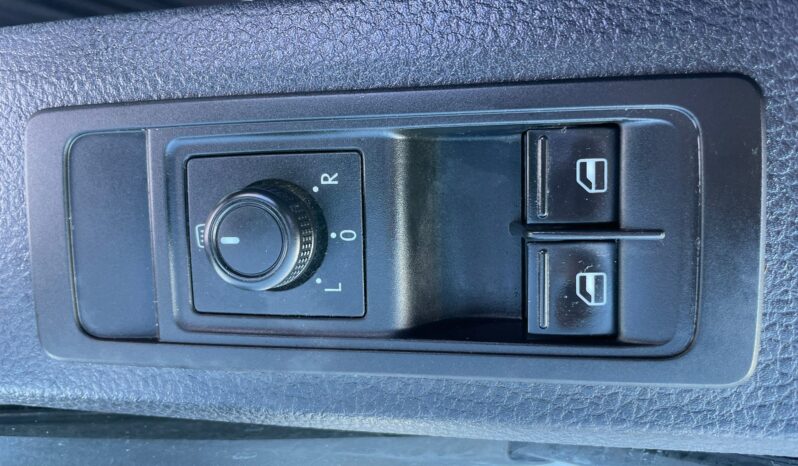 VOLKSWAGEN TRANSPORTER full