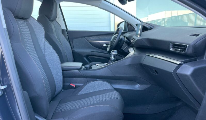 PEUGEOT 3008 full