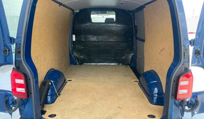 VOLKSWAGEN TRANSPORTER full