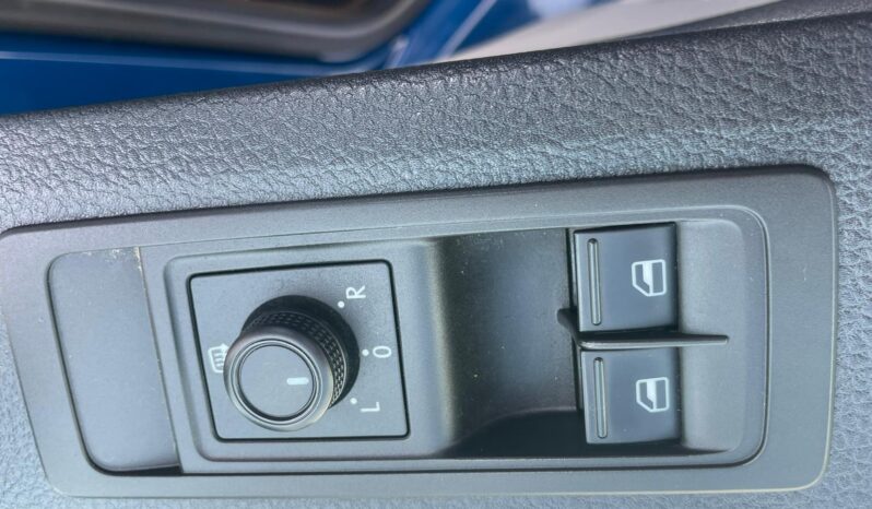 VOLKSWAGEN TRANSPORTER full