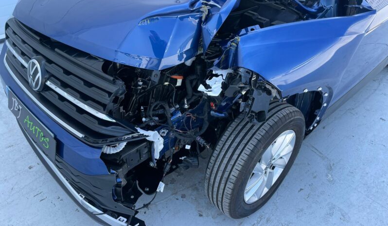 VOLKSWAGEN T-CROSS full