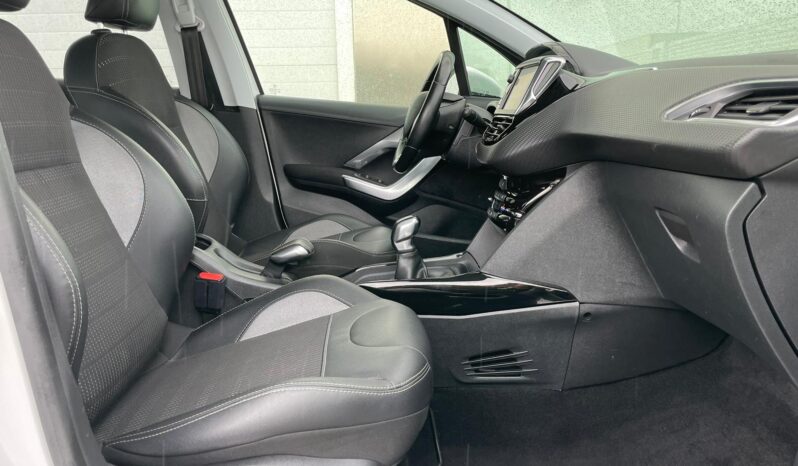 PEUGEOT 2008 full