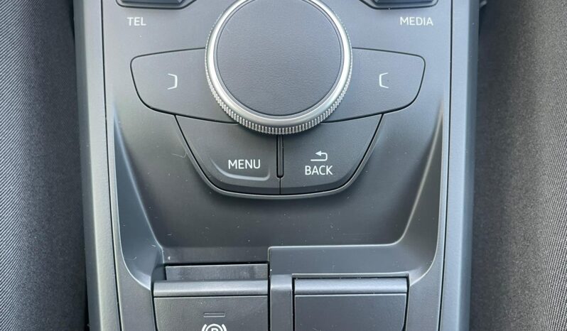 AUDI Q2 full