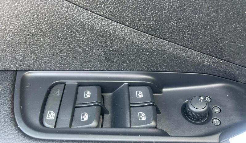 AUDI Q2 full