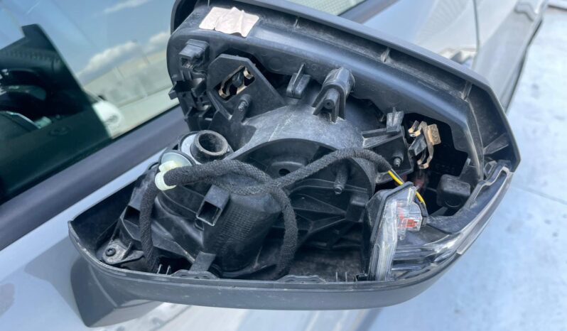 AUDI Q2 full