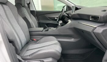 PEUGEOT 5008 full