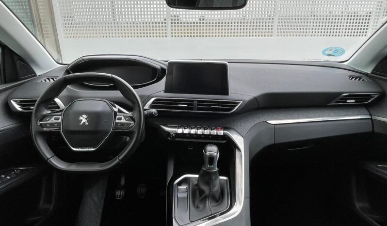 PEUGEOT 5008 full