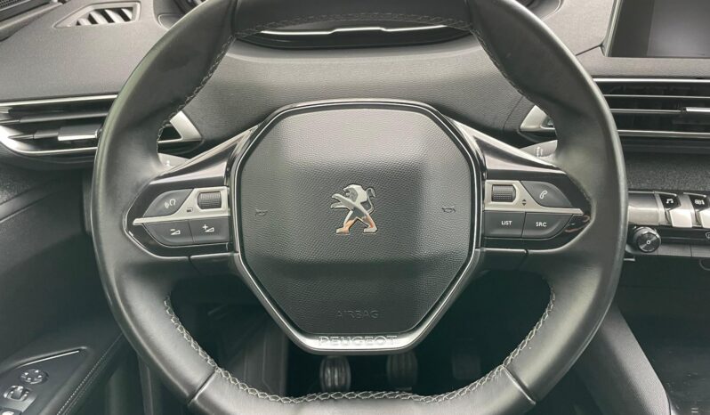 PEUGEOT 5008 full