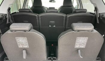 PEUGEOT 5008 full