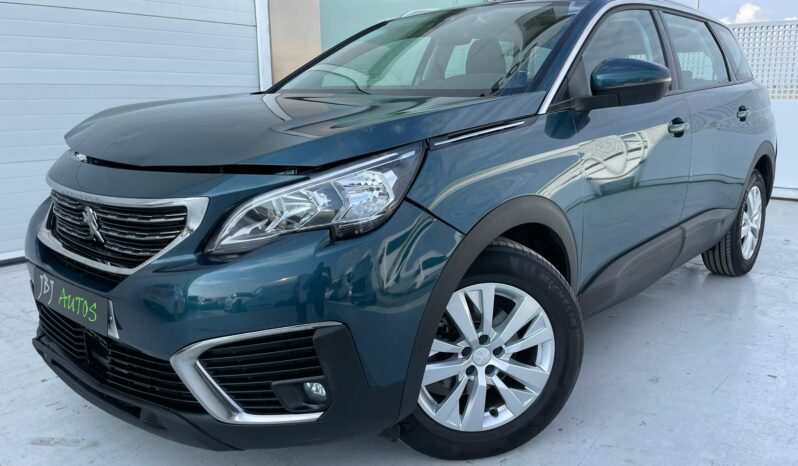 PEUGEOT 5008 full