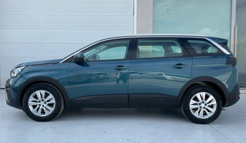 PEUGEOT 5008 full