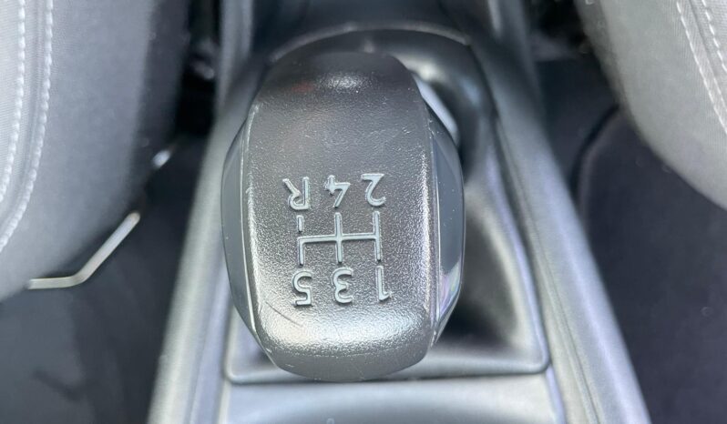 PEUGEOT 208 full