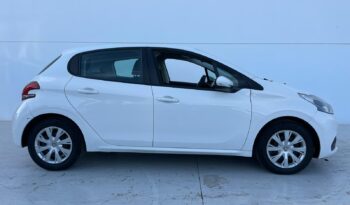 PEUGEOT 208 full