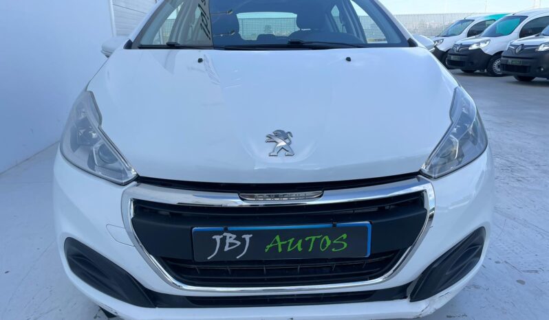 PEUGEOT 208 full