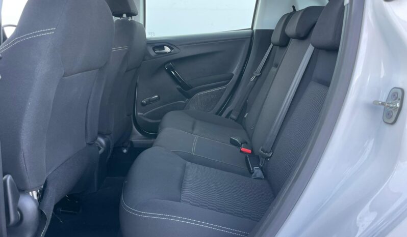 PEUGEOT 208 full