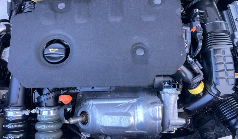 PEUGEOT 2008 full