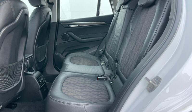 BMW X1 full