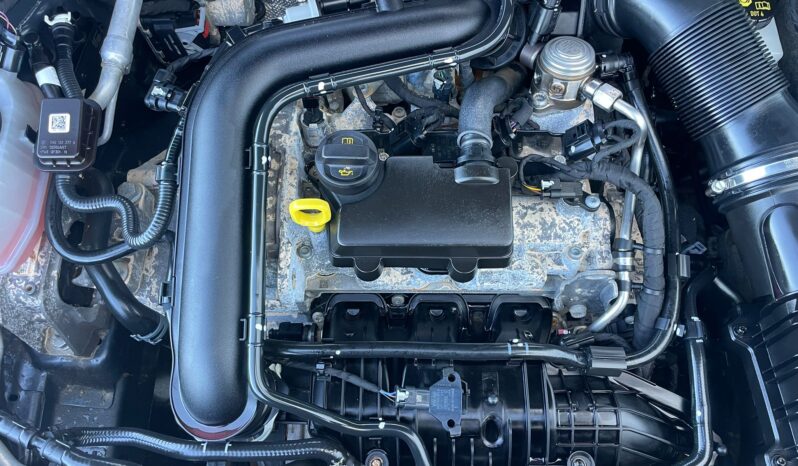 VOLKSWAGEN T-ROC full