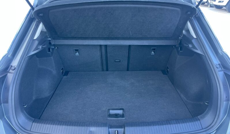 VOLKSWAGEN T-ROC full