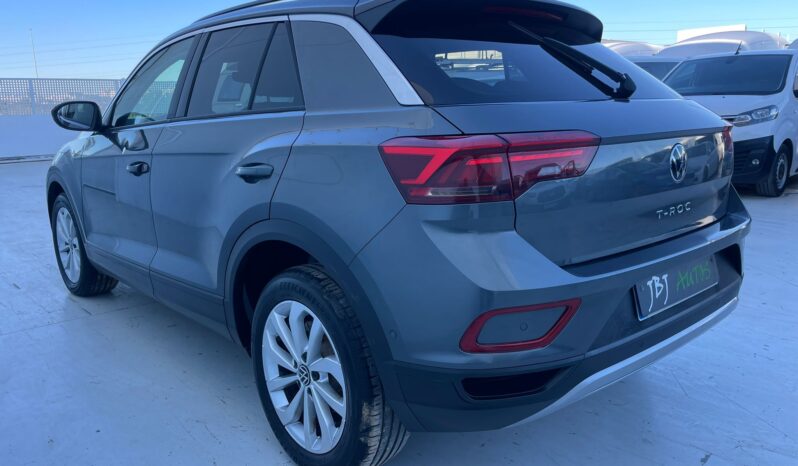 VOLKSWAGEN T-ROC full