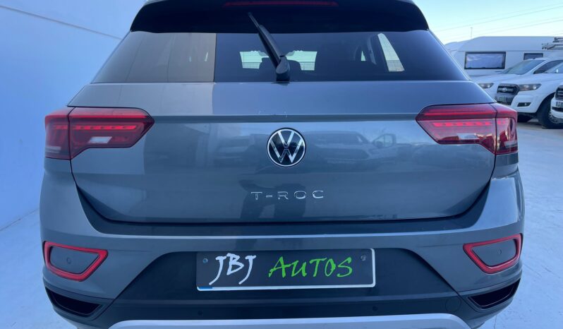 VOLKSWAGEN T-ROC full