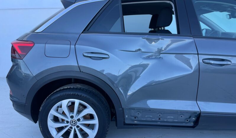 VOLKSWAGEN T-ROC full