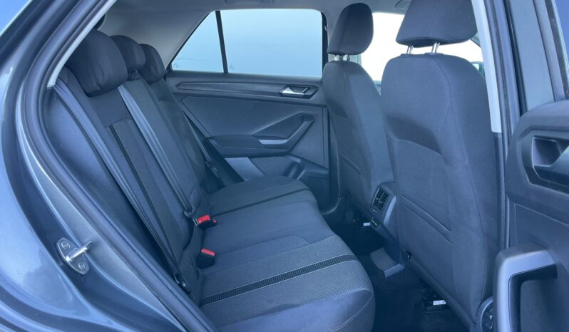 VOLKSWAGEN T-ROC full