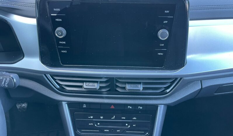 VOLKSWAGEN T-ROC full