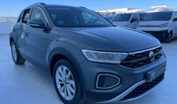 VOLKSWAGEN T-ROC full