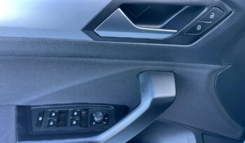 VOLKSWAGEN T-ROC full