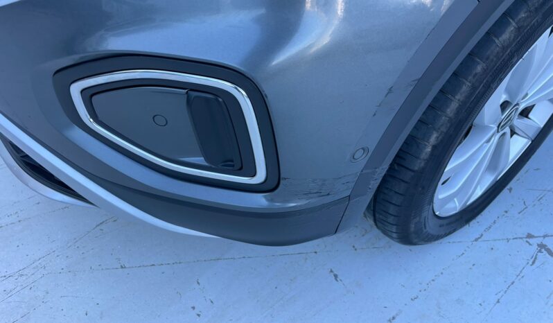 VOLKSWAGEN T-ROC full