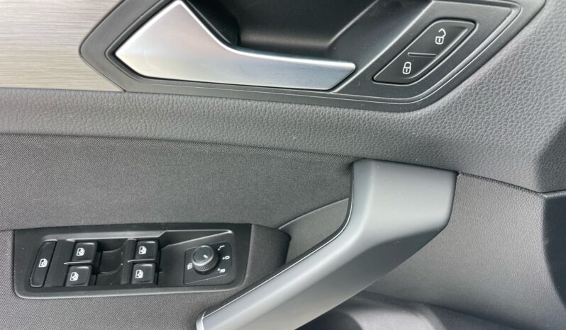 VOLKSWAGEN TOURAN full