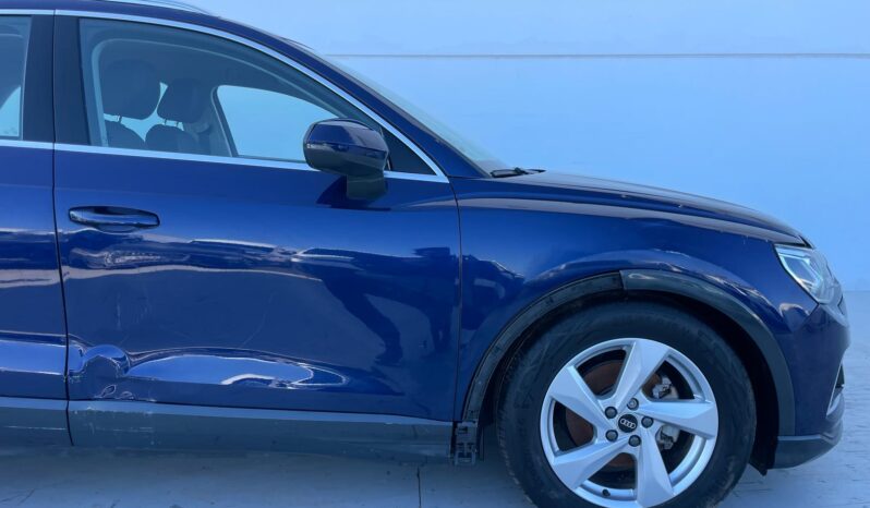 AUDI Q3 full