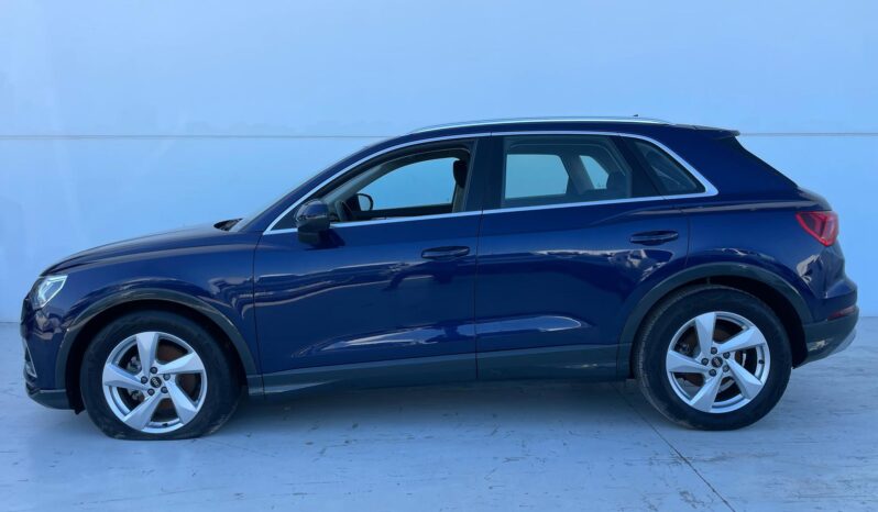 AUDI Q3 full