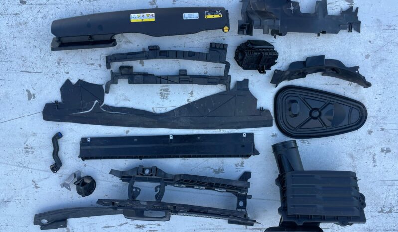 VOLKSWAGEN POLO full