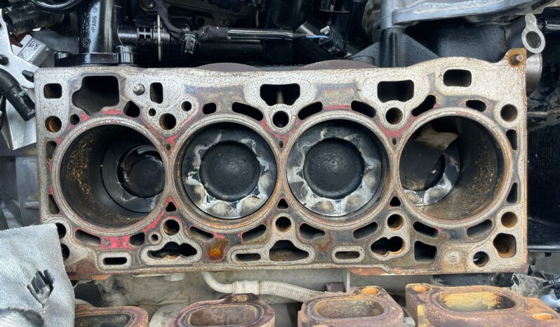 VOLKSWAGEN TRANSPORTER full