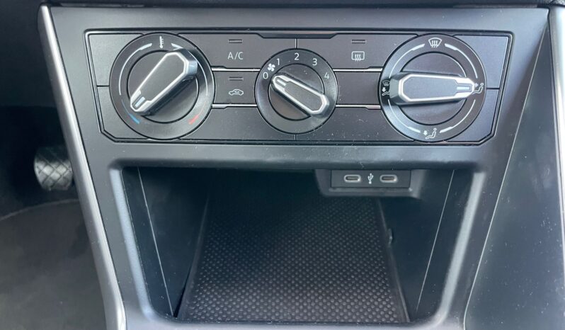 VOLKSWAGEN POLO full