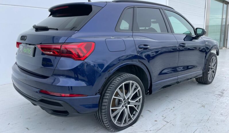 AUDI Q3 full